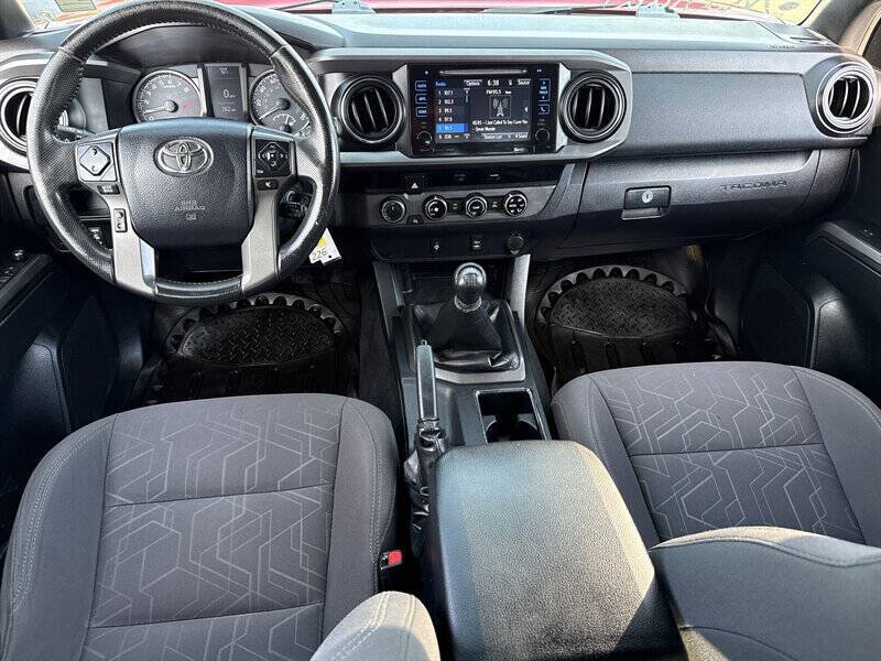 Used 2016 Toyota Tacoma TRD Sport w/ Towing Package AWD/4WD image 24