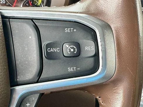 Used 2020 RAM 1500 Laramie RWD image 23