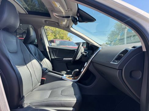 Used 2017 Volvo XC60 T6 Inscription w/ Protection Package AWD/4WD image 9