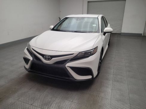 Used 2021 Toyota Camry SE image 15