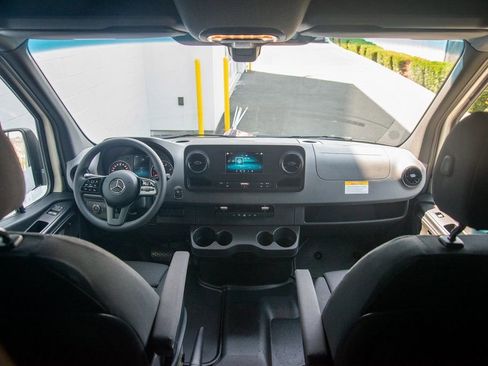 Used 2024 Mercedes-Benz Sprinter 144 Cargo image 27