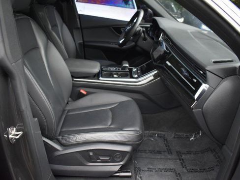 Used 2019 Audi Q8 Premium Plus AWD/4WD image 41