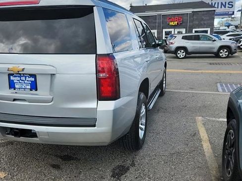 Used 2017 Chevrolet Tahoe LT AWD/4WD image 3