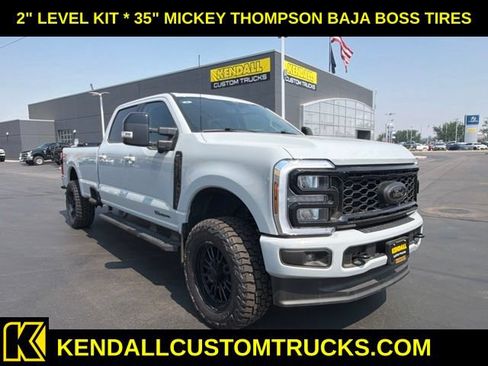 Used 2025 Ford F350 Lariat w/ Black Appearance Package AWD/4WD image 1