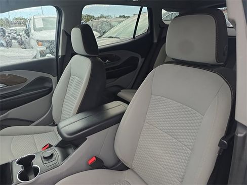 Used 2018 GMC Terrain SLE image 18