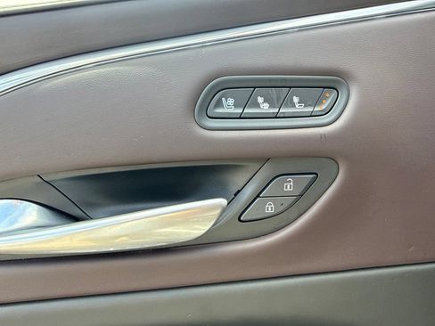 Certified 2024 Cadillac Escalade ESV V AWD/4WD image 13