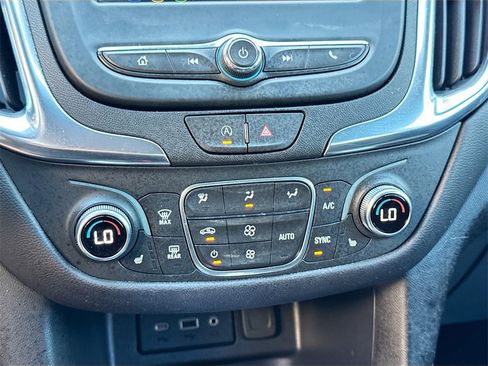 Used 2024 Chevrolet Equinox LT image 15