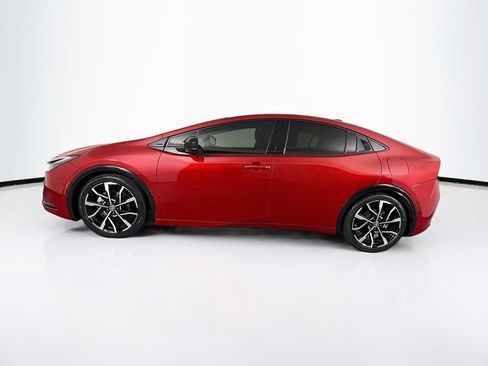 Used 2023 Toyota Prius Prime Premium FWD image 6