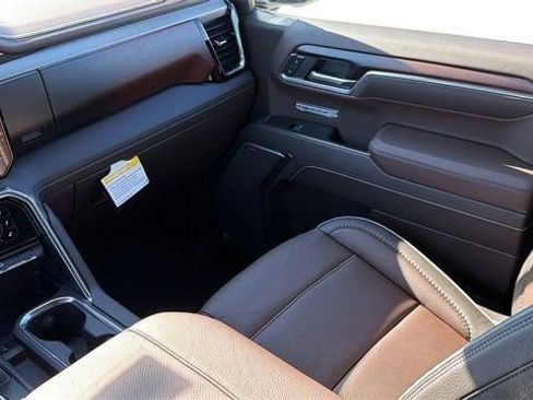 New 2026 GMC Sierra 1500 Denali w/ Denali Reserve Package image 18