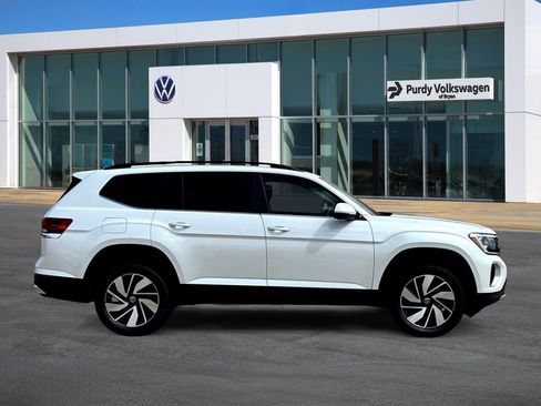 New 2026 Volkswagen Atlas SE FWD image 9