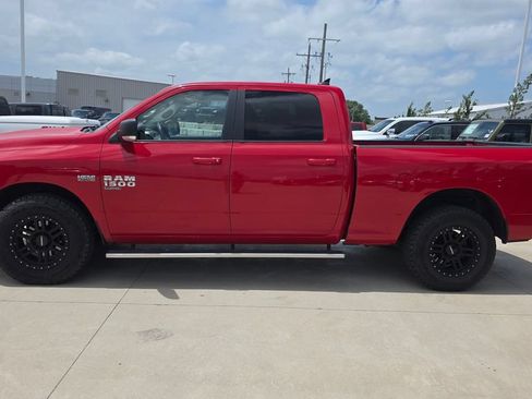 Used 2019 RAM 1500 Big Horn AWD/4WD image 2