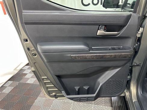 Used 2024 Toyota Tacoma Limited w/ Limited Package (LT) image 18