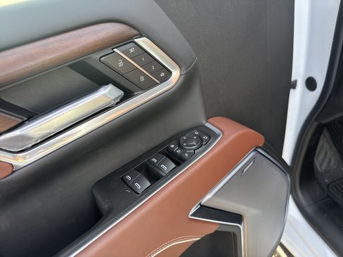 New 2026 GMC Sierra 2500 Denali Ultimate image 16