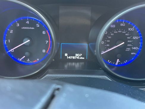 Used 2017 Subaru Legacy 2.5i Premium AWD/4WD image 14