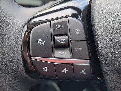 Certified 2023 Ford Escape Platinum w/ Premium Technology Package image 12