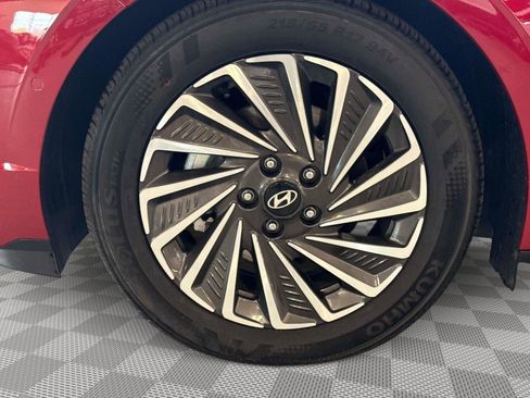 New 2025 Hyundai Sonata Limited image 9