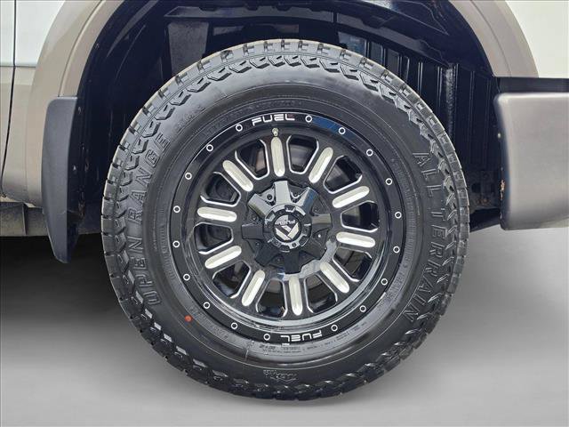 Used 2018 Nissan Titan Platinum Reserve w/ Platinum Utility Package AWD/4WD image 9