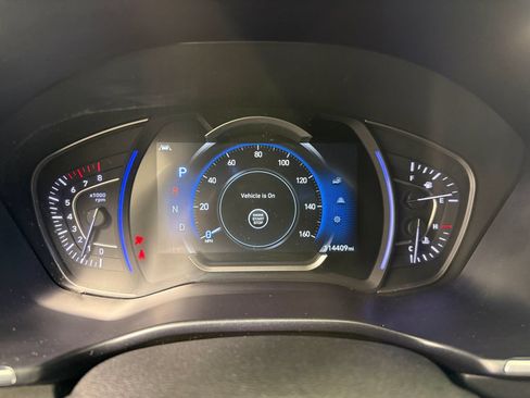 Used 2019 Hyundai Santa Fe SEL FWD image 25