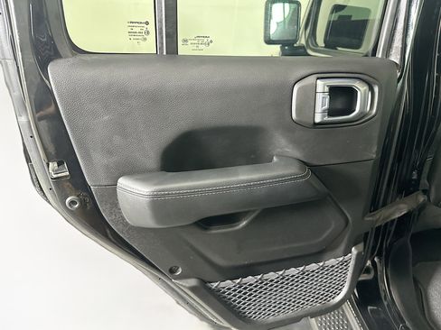 Used 2023 Jeep Wrangler Sahara w/ Cold Weather Group image 26