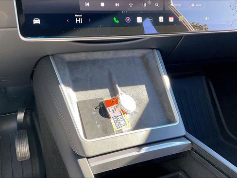 Used 2026 Tesla Model Y AWD image 35