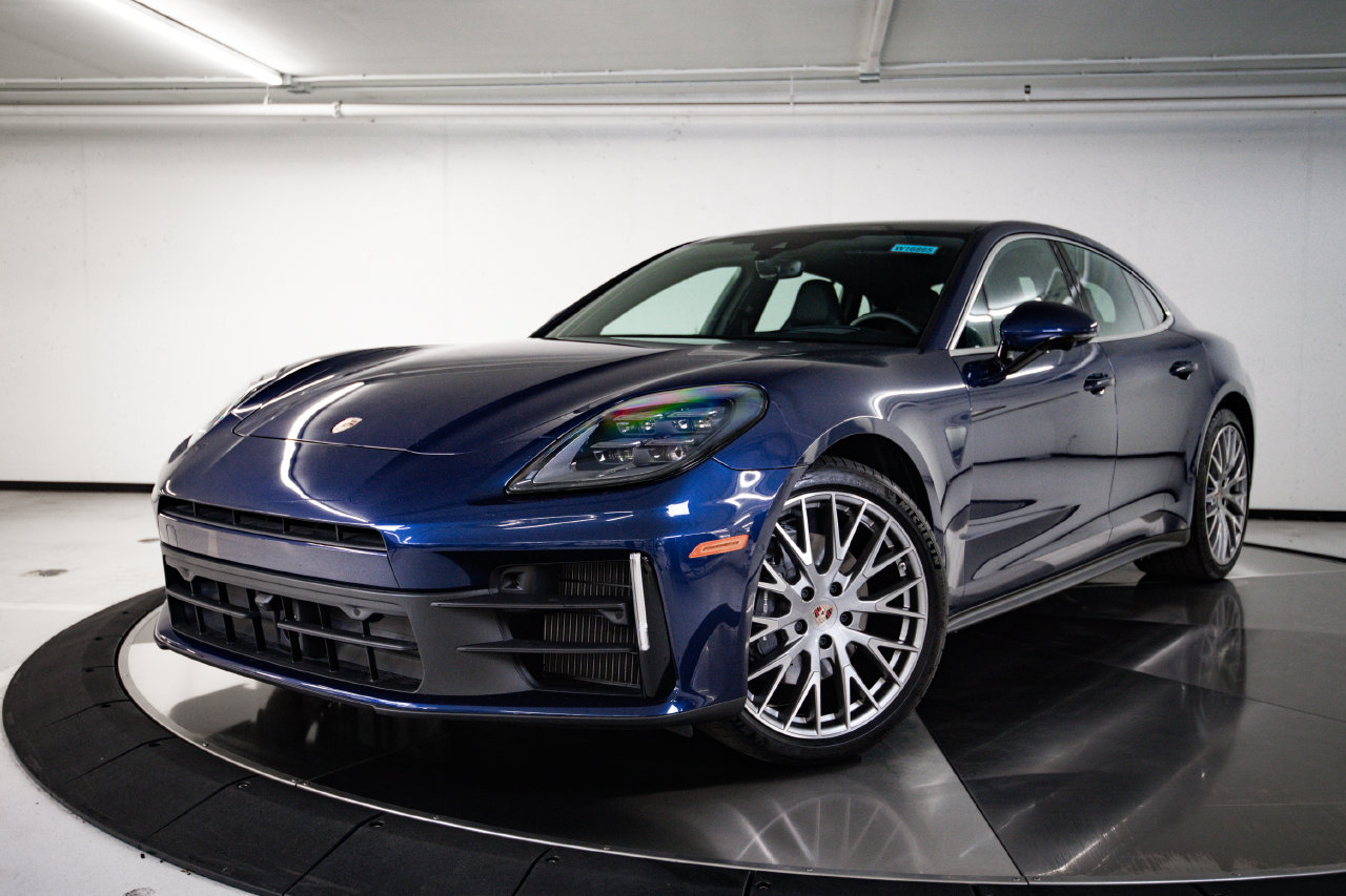 Certified 2026 Porsche Panamera RWD image 1