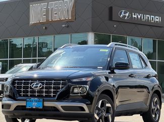 New 2025 Hyundai Venue SEL image 1
