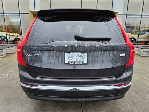 Certified 2024 Volvo XC90 T8 Ultimate w/ Protection Package Premier image 6