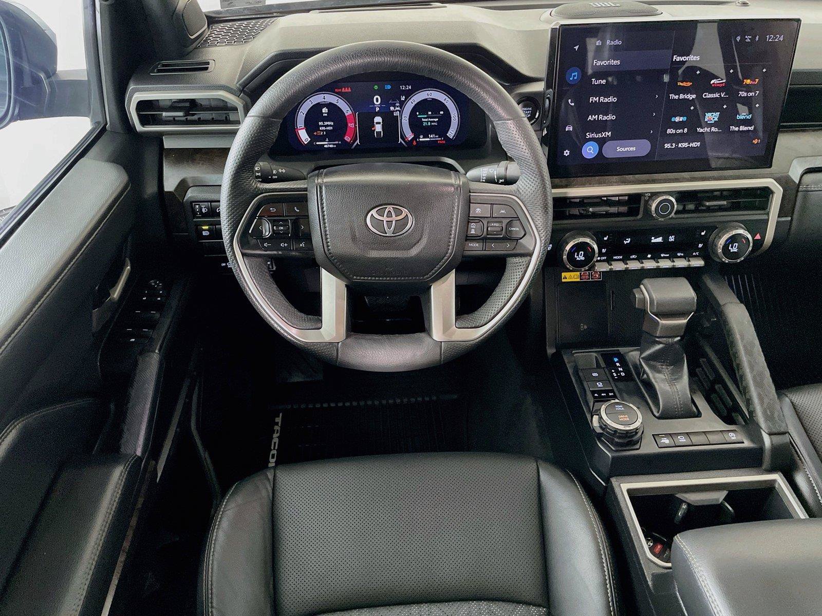 Used 2024 Toyota Tacoma Limited w/ Limited Package (LT) AWD/4WD image 26