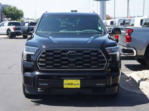 Used 2024 Toyota Sequoia Platinum AWD/4WD image 3