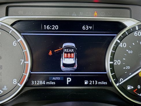 Used 2023 Nissan Rogue SL w/ SL Premium Package image 19