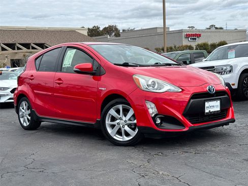 Used 2017 Toyota Prius C Four image 2