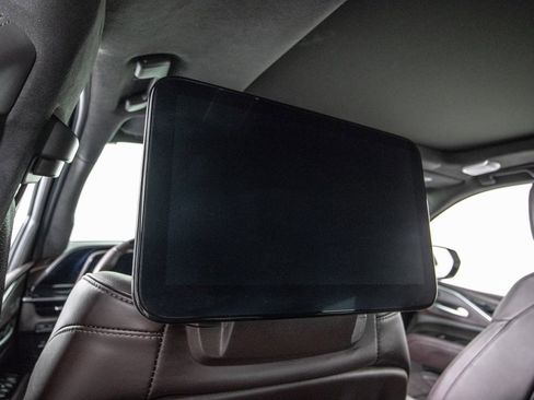 Used 2023 Cadillac Escalade V w/ LPO, ONYX Package image 34