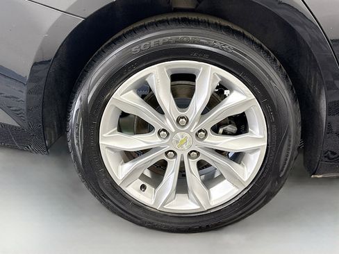 Used 2020 Chevrolet Malibu LT image 33