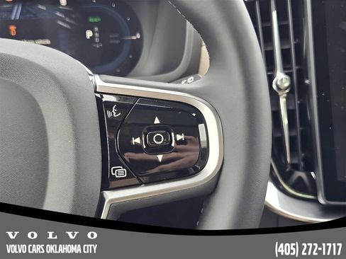 Certified 2025 Volvo XC90 T8 Plus w/ Protection Package Premier image 23