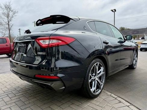 Used 2019 Maserati Levante Trofeo AWD/4WD image 10