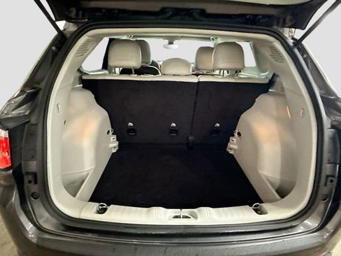 Used 2019 Jeep Compass Latitude w/ Popular Equipment Group image 24