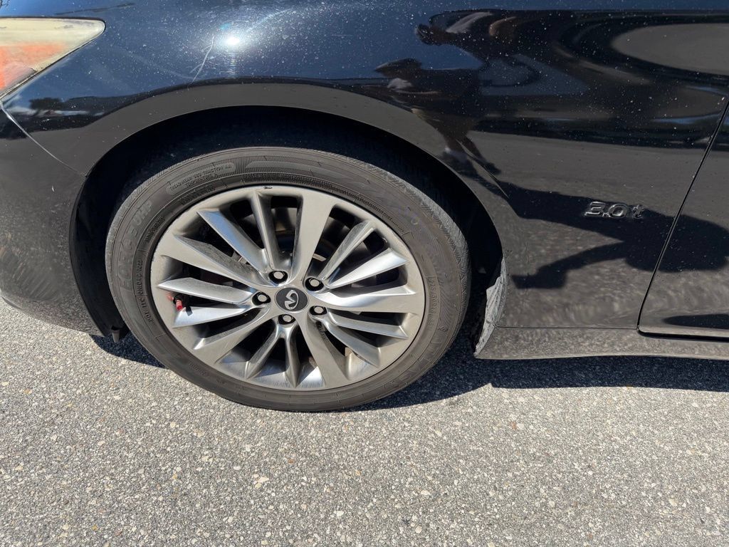 Used 2018 INFINITI Q50 Luxe RWD image 9