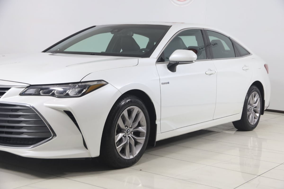 Used 2019 Toyota Avalon XLE w/ Moonroof Package FWD image 43