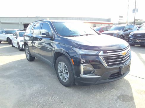 Used 2022 Chevrolet Traverse LT FWD image 4