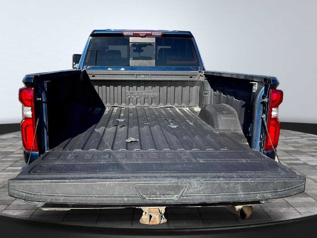 Used 2022 Chevrolet Silverado 2500 High Country AWD/4WD image 9