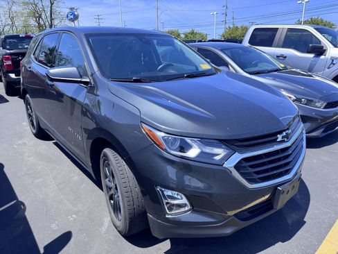 Used 2020 Chevrolet Equinox LT w/ Driver Convenience Package AWD/4WD image 3