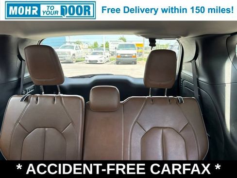 Used 2019 Chrysler Pacifica Limited w/ Advanced Safetytec Group FWD image 43