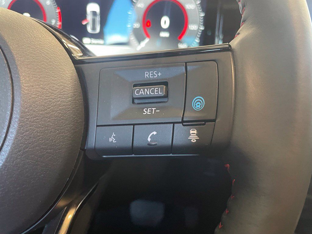 Used 2026 Nissan Kicks SR w/ SR Premium Package FWD image 15