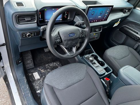 New 2025 Ford Maverick XL image 14