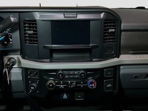 New 2026 Ford F350 XLT w/ FX4 Off-Road Package image 8