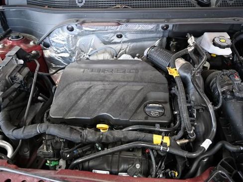 Used 2025 Chevrolet Trax LS w/ LS Convenience Package image 30