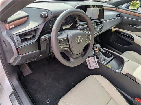 New 2025 Lexus ES 350 w/ Premium Package image 3