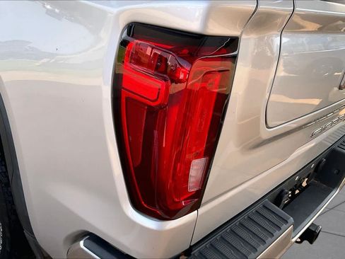 Used 2019 GMC Sierra 1500 SLT AWD/4WD image 28