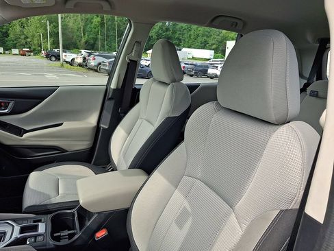 Used 2024 Subaru Forester AWD/4WD image 14