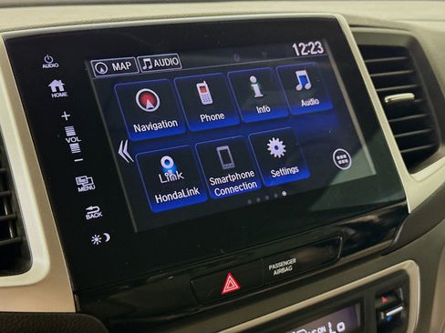 Used 2017 Honda Ridgeline RTL-T image 17